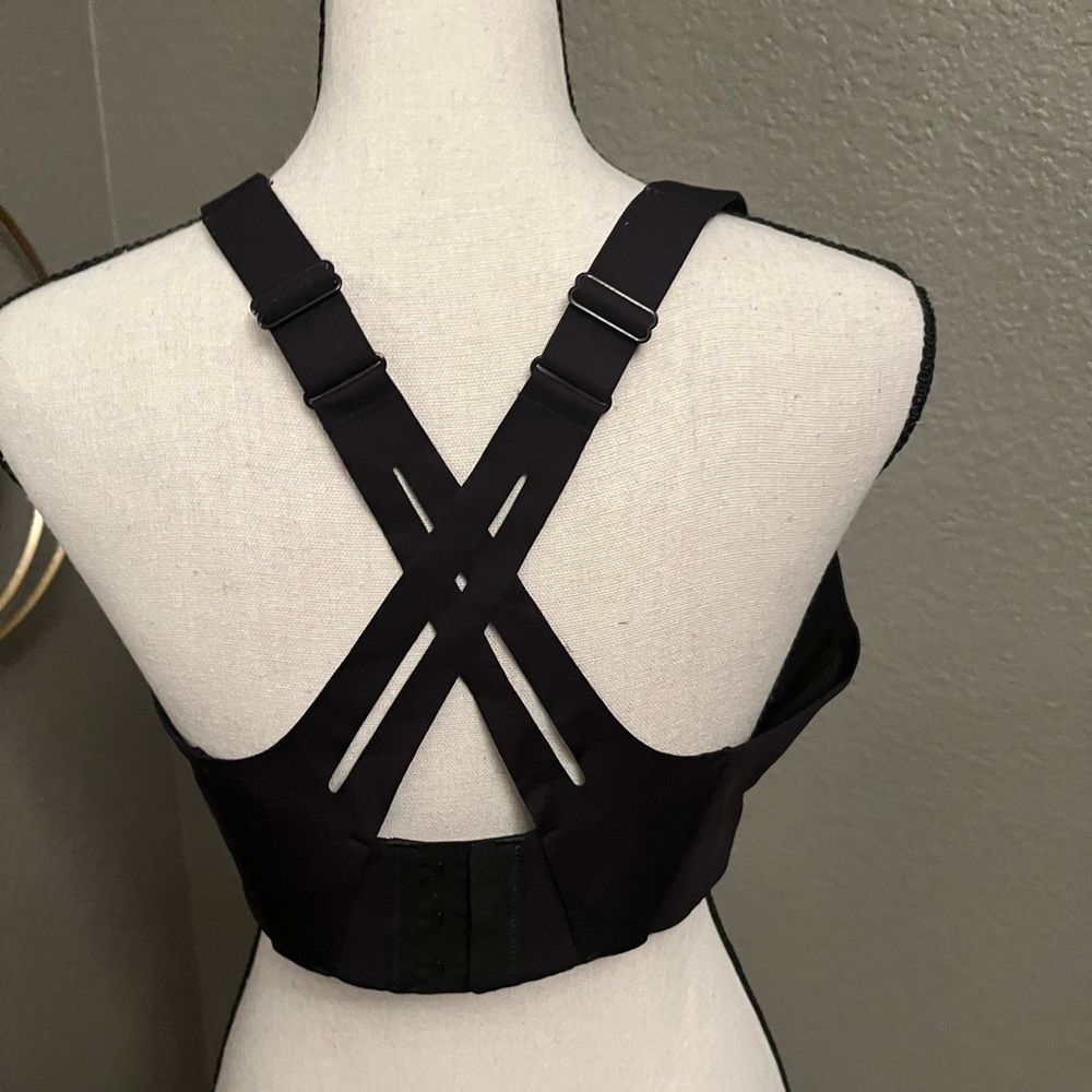 Lululemon Padded Sports Bra Size 36DD